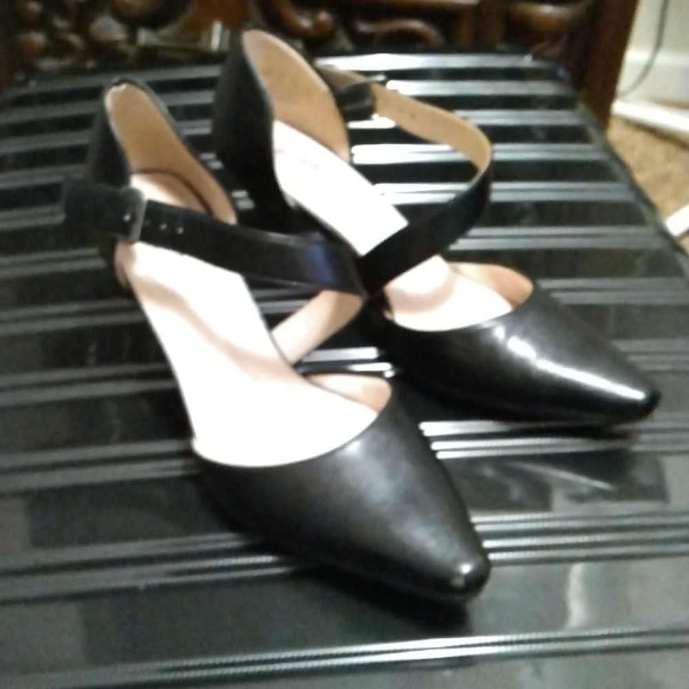 Kitten Heel